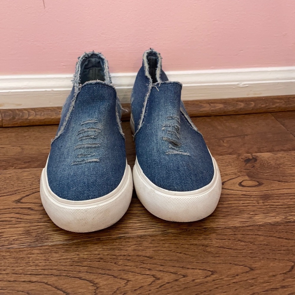 Boutique in Italy, denim slides with lift in the heel, size 6